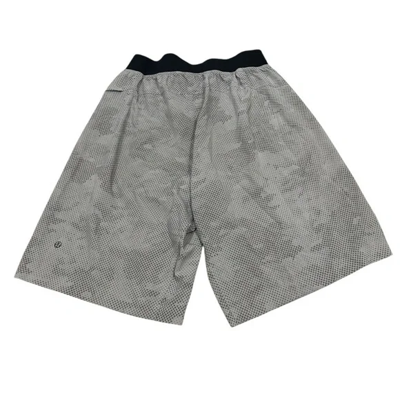 Lululemon Men's Athletic Shorts Patterned Gray and White Small - Picture 5 of 11